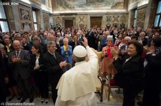 Pápež hnutiu manželských párov: Ohlasujte Ježiša Krista iným rodinám